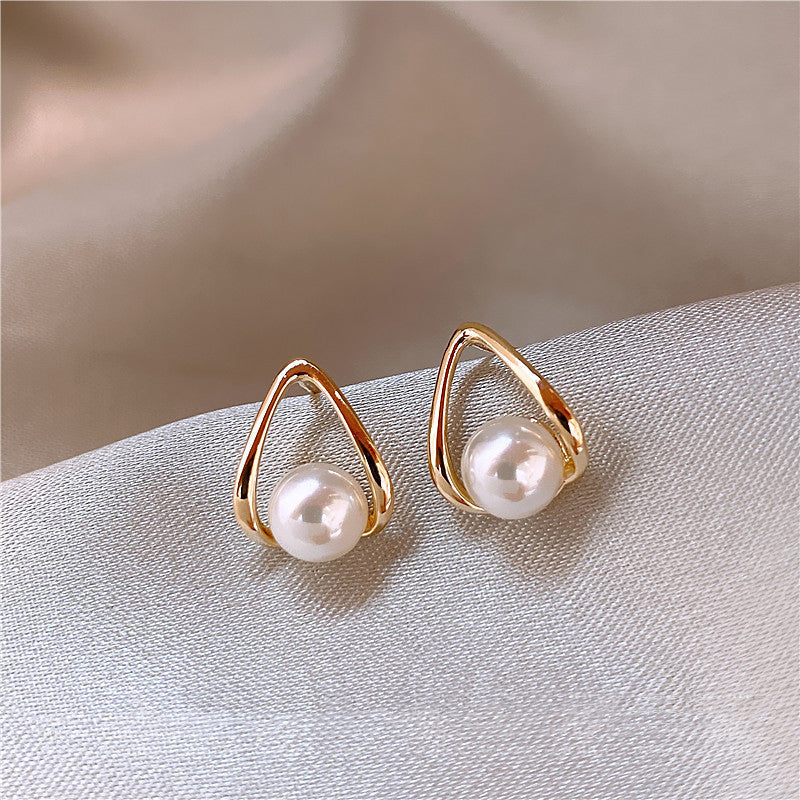 Brinco Argolinha com Pérola Ouro 18K