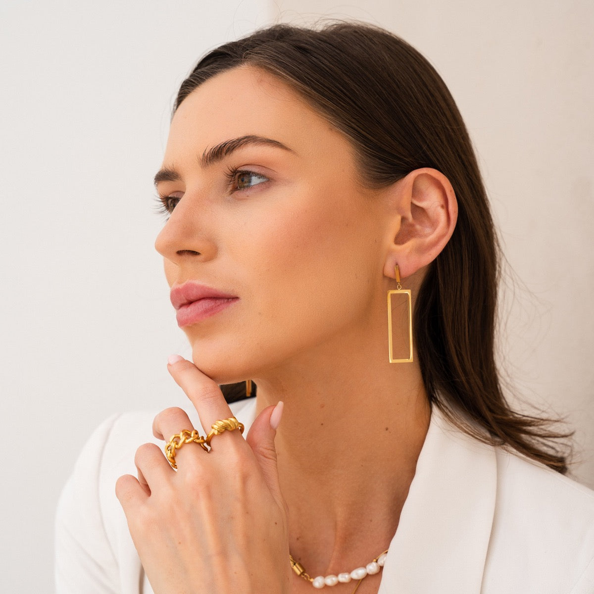 Brincos Retangulares Minimalistas Banhado a Ouro 18k