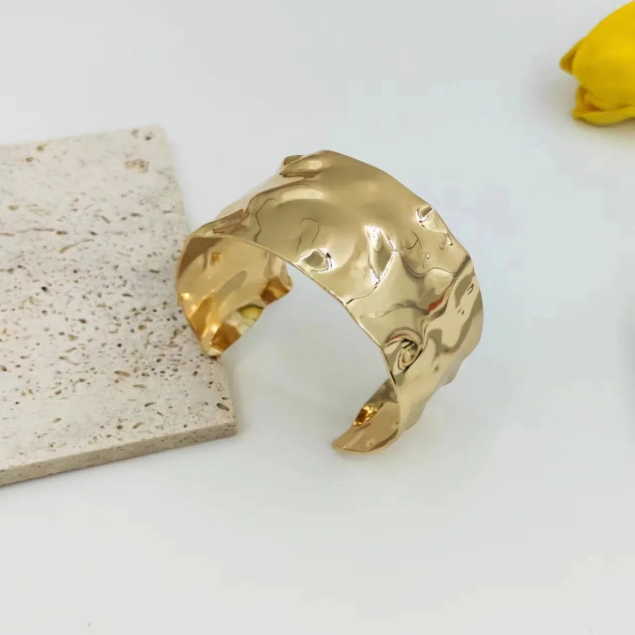 Pulseira Moderna Banhada a Ouro