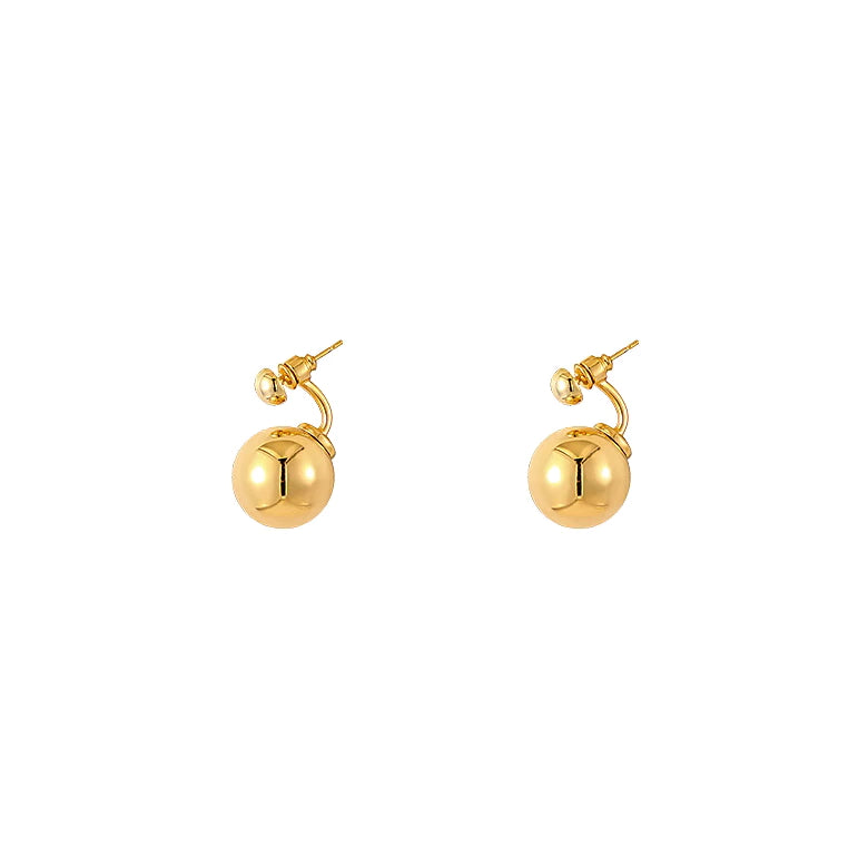 Brinco com Pingente de Bolinha Ouro 18K