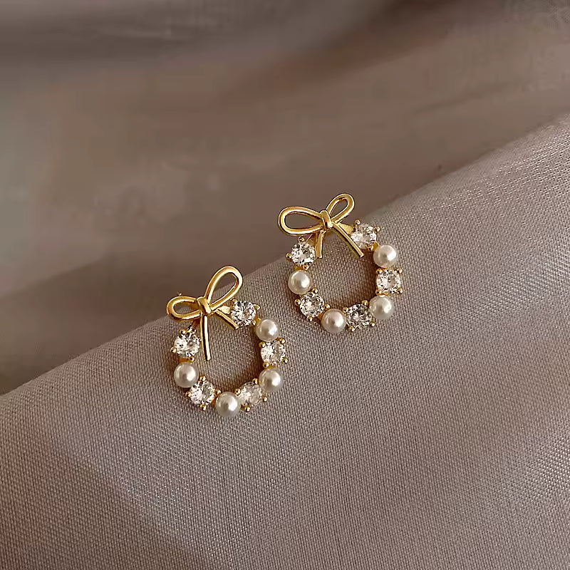 Brinco Lacinho com Pérolas