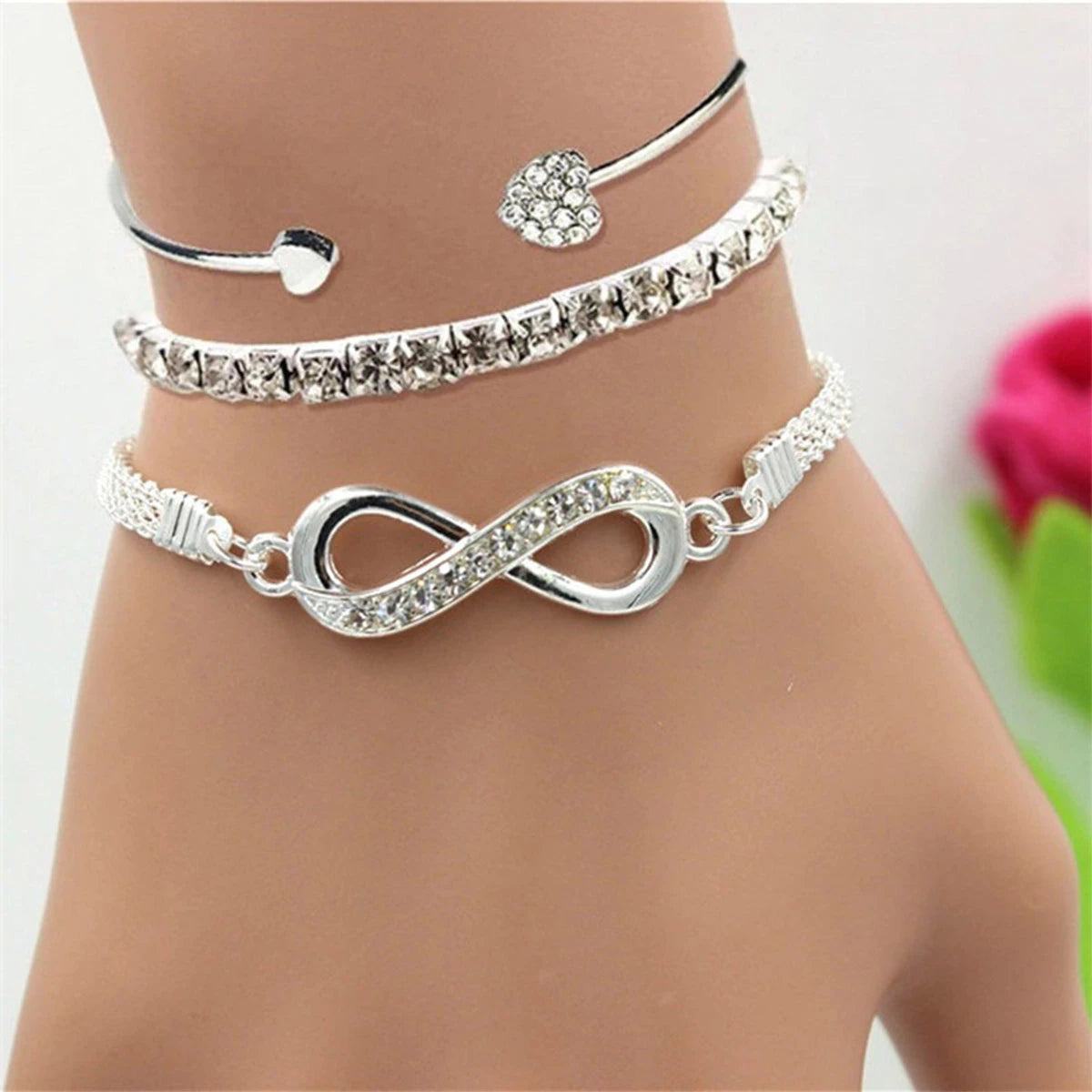 Conjunto de Pulseiras com Simbolo Infinito