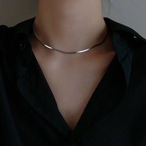 Gargantilha Simples Minimalista