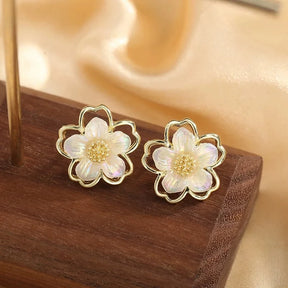 Brinco Elegante de Flores